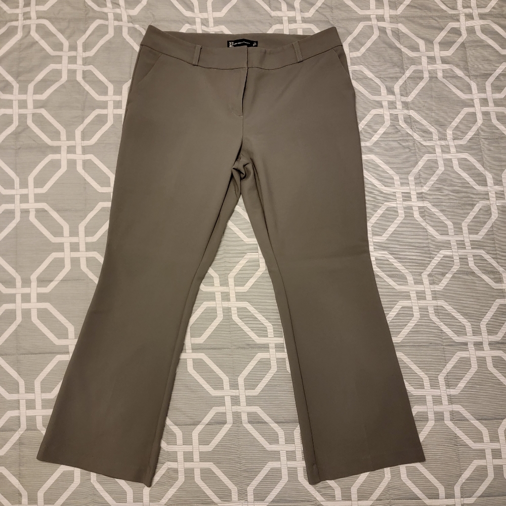 New York & Co pants 14 Petite Gray in color
